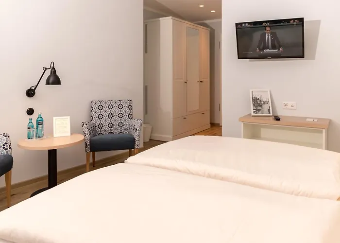 Mingers ホテル ノイハルリンガージール