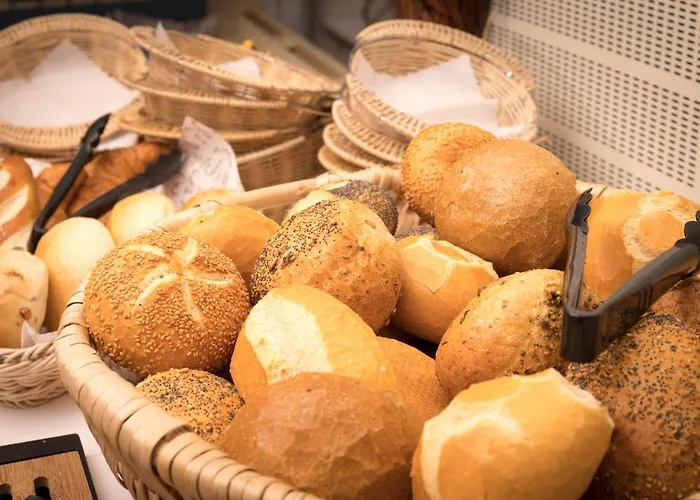 Mingers ホテル ノイハルリンガージール